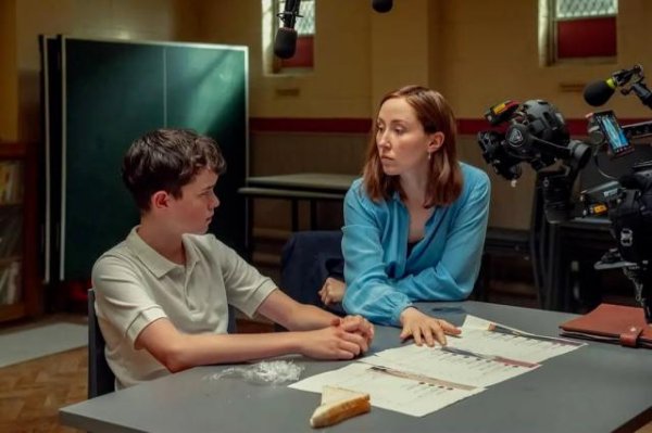 牛达人配资 我在英国当中学老师，看见真正的“混沌少年时”